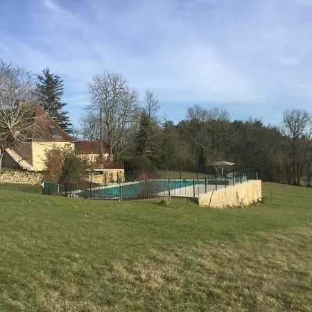 Holiday home Les Coutelous